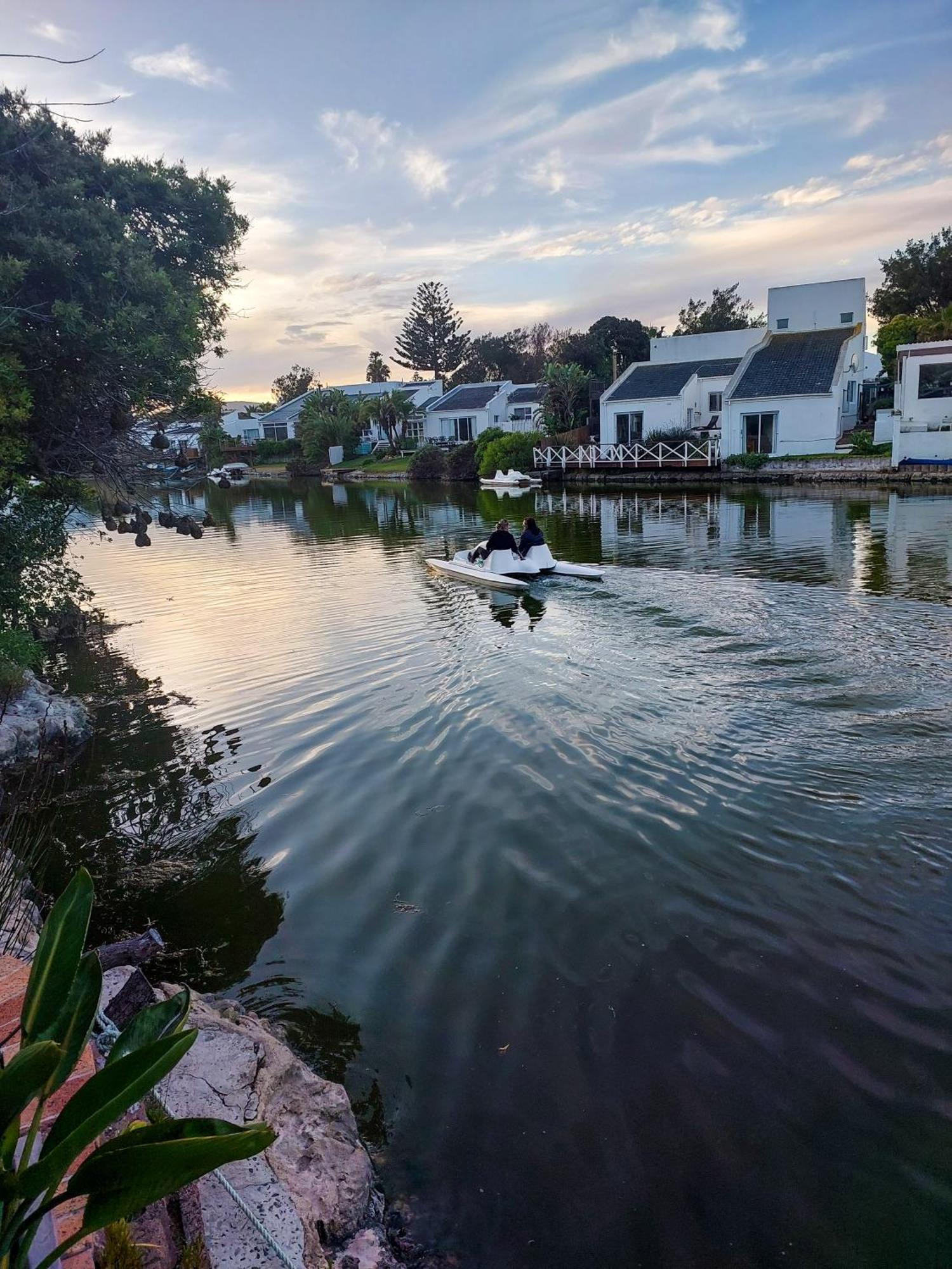 Admiralty Bed & Breakfast Muizenberg Esterno foto