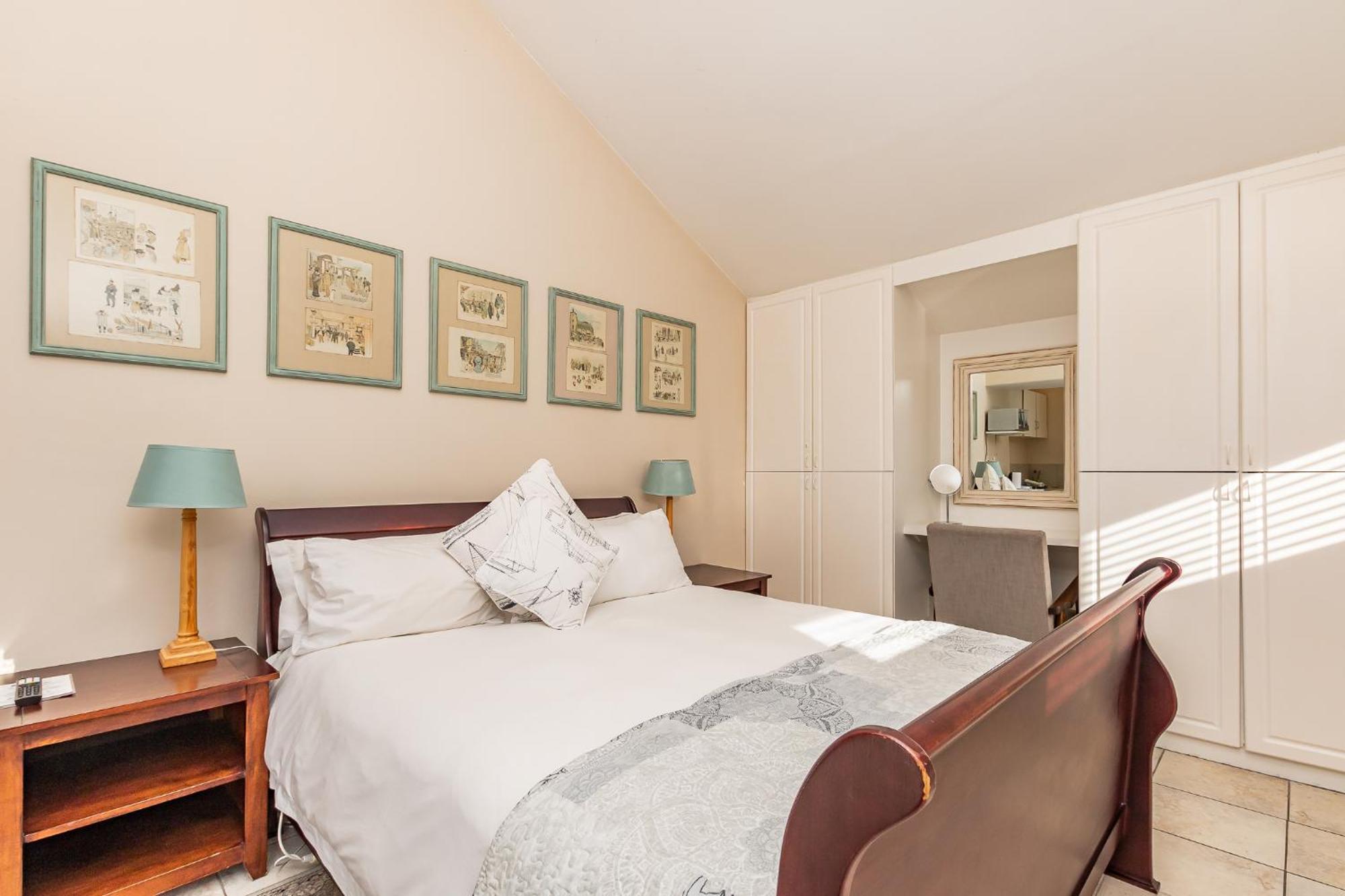 Admiralty Bed & Breakfast Muizenberg Esterno foto
