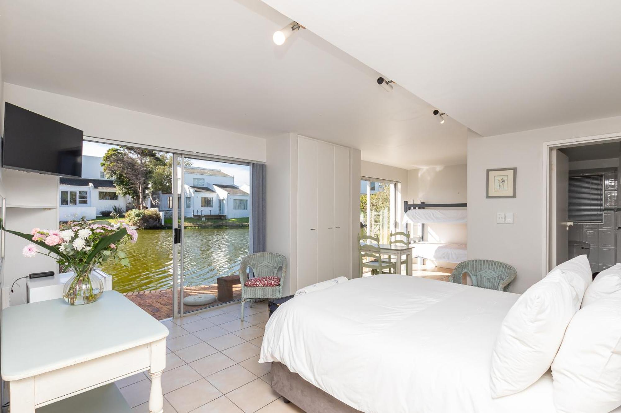 Admiralty Bed & Breakfast Muizenberg Esterno foto